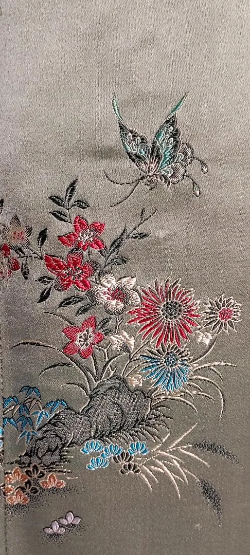 VINTAGE 50S 60S DYNASTY SILK SATIN DRESSING GOWN ROBE JADE WITH CRANES AND BUTTERFLIES MADE IN HONG KONG BRITISH CROWN COLONY